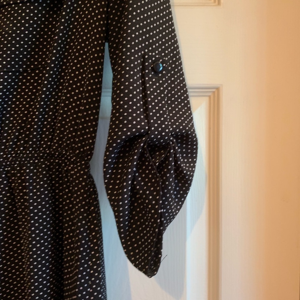 Dress with tiny polka dots.